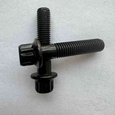 NO. estándar de OE Titanio Gr5 12 PT RS/RX Kit de aro dividido M7 x 32 Cerrojo y tuerca de brida Cerrojo negro para montaje universal de automóviles