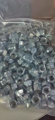 Finalización de deslizamiento estándar DIN M7 x 32 12 PT Cerrojo y tuerca de bloqueo de nylon M7 para ruedas BBS en acabado de acero zinc