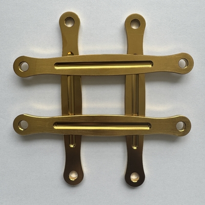 Cinturón de escalera de plata y titanio de 5 pulgadas y 7 pulgadas, hecho a medida para la optimización del rendimiento en carreras de autos.