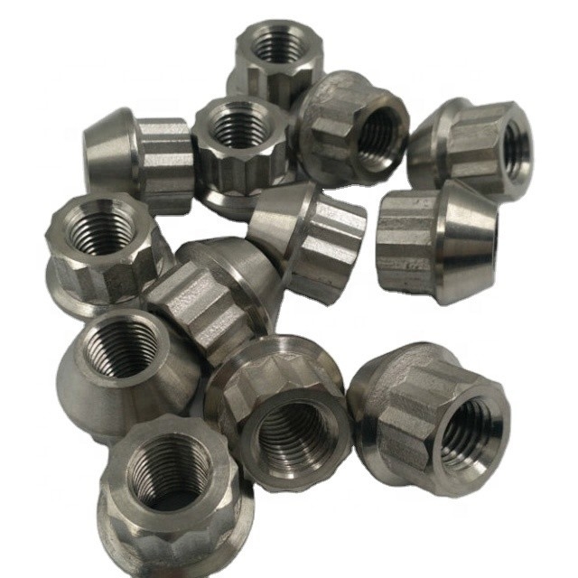 Nuts de brida de titanio de acabado plano estándar DIN para el componente de fijación de ruedas roscado 1/2-20