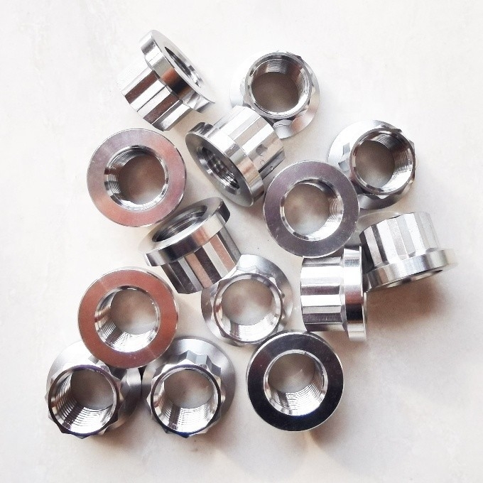 Noces universales 1/2-20 hilo 12 punto 9/16 tamaño de enchufe Titanio GR5 6AL-4V año propósito universal para reemplazar / reparar 6AL-4V